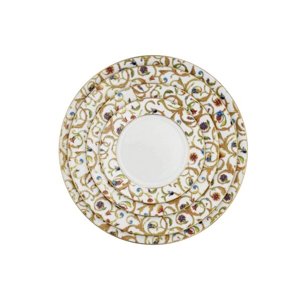 Smooth Fruit Plate with Full Girali Decoration