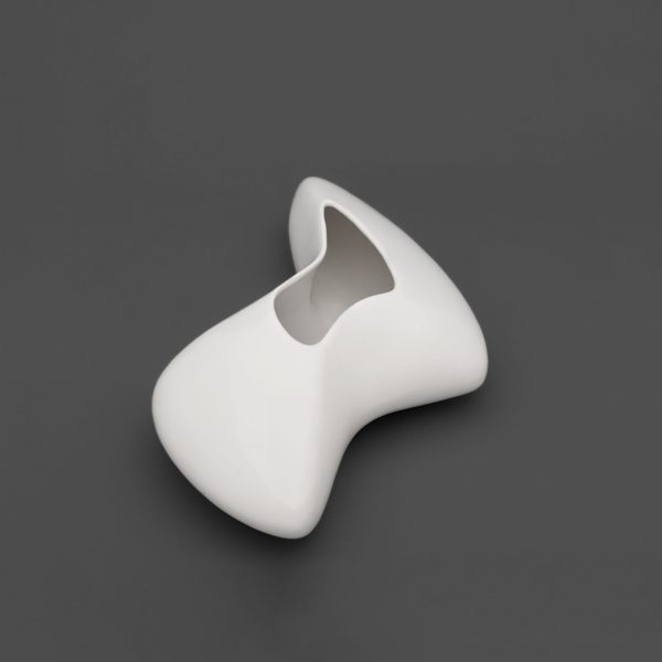 Low Nila Vase, in ceramic, glossy white