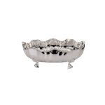 Oval Center Table with Feet